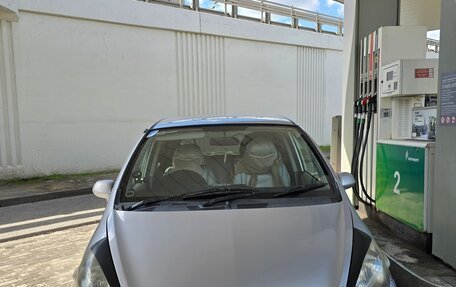 Honda Fit III, 2002 год, 350 000 рублей, 5 фотография