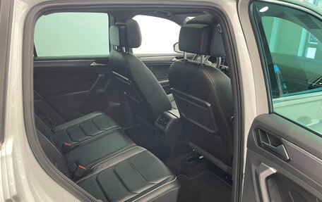 Volkswagen Tiguan II, 2018 год, 3 450 000 рублей, 13 фотография