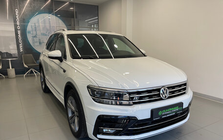 Volkswagen Tiguan II, 2018 год, 3 450 000 рублей, 3 фотография