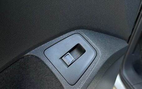 Volkswagen Tiguan II, 2018 год, 2 490 000 рублей, 7 фотография
