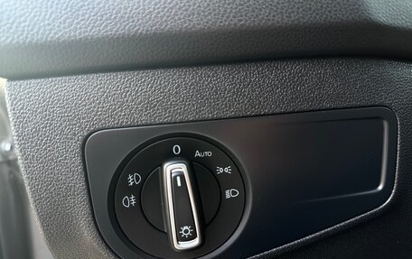 Volkswagen Tiguan II, 2018 год, 2 490 000 рублей, 9 фотография