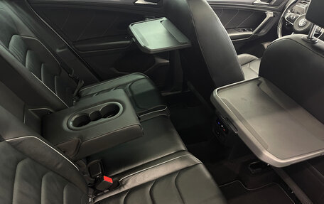 Volkswagen Tiguan II, 2018 год, 3 450 000 рублей, 29 фотография