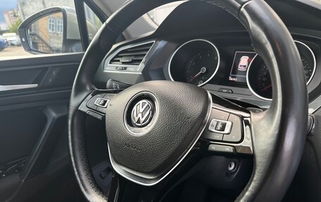 Volkswagen Tiguan II, 2018 год, 2 490 000 рублей, 23 фотография
