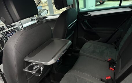 Volkswagen Tiguan II, 2018 год, 2 490 000 рублей, 35 фотография