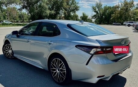 Toyota Camry, 2023 год, 4 500 000 рублей, 8 фотография