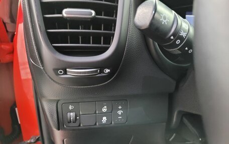 KIA Soul II рестайлинг, 2017 год, 1 689 000 рублей, 9 фотография
