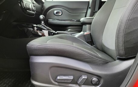KIA Soul II рестайлинг, 2017 год, 1 689 000 рублей, 10 фотография
