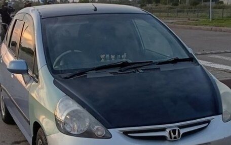 Honda Fit III, 2002 год, 300 000 рублей, 1 фотография