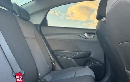 Hyundai Solaris II рестайлинг, 2021 год, 1 999 000 рублей, 11 фотография