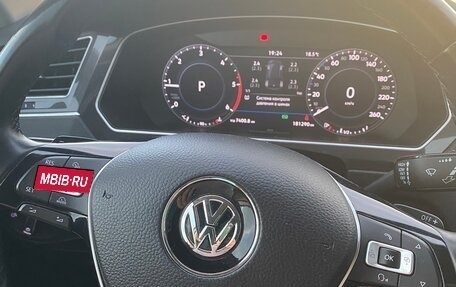 Volkswagen Tiguan II, 2018 год, 2 400 000 рублей, 9 фотография
