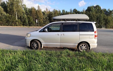 Toyota Noah III, 2002 год, 589 000 рублей, 4 фотография
