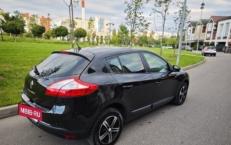 Renault Megane III, 2014 год, 850 000 рублей, 3 фотография