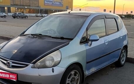 Honda Fit III, 2002 год, 300 000 рублей, 8 фотография