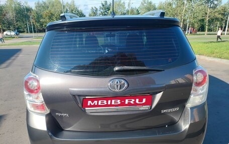 Toyota Verso I, 2010 год, 1 199 000 рублей, 24 фотография