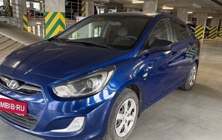 Hyundai Solaris II рестайлинг, 2013 год, 650 000 рублей, 2 фотография