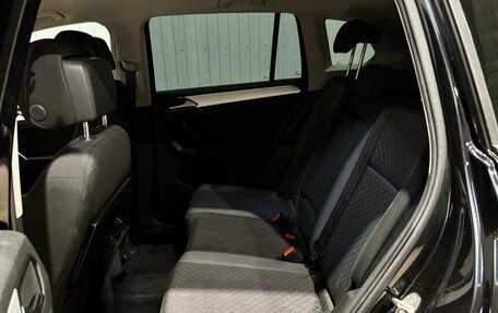 Volkswagen Tiguan II, 2017 год, 2 200 000 рублей, 12 фотография