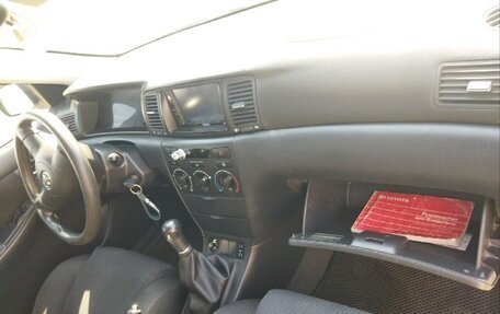 Toyota Corolla, 2005 год, 450 000 рублей, 9 фотография