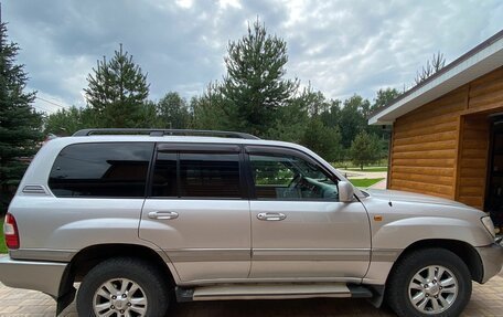 Toyota Land Cruiser 100 рестайлинг 2, 2005 год, 2 200 000 рублей, 4 фотография
