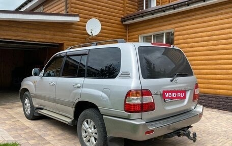 Toyota Land Cruiser 100 рестайлинг 2, 2005 год, 2 200 000 рублей, 5 фотография