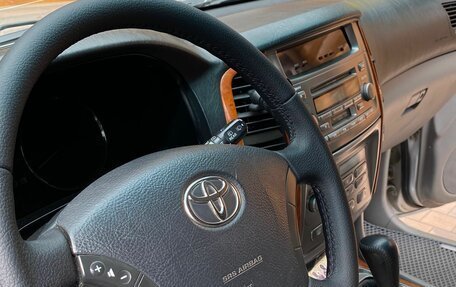 Toyota Land Cruiser 100 рестайлинг 2, 2005 год, 2 200 000 рублей, 8 фотография