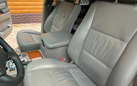 Toyota Land Cruiser 100 рестайлинг 2, 2005 год, 2 200 000 рублей, 9 фотография