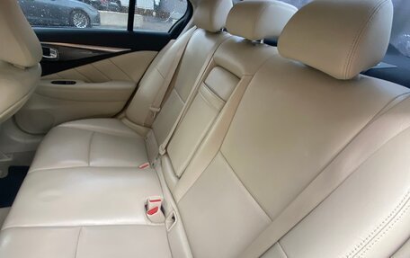 Infiniti Q50 I рестайлинг, 2017 год, 2 250 000 рублей, 1 фотография
