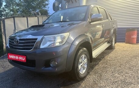 Toyota Hilux VII, 2012 год, 2 200 000 рублей, 2 фотография