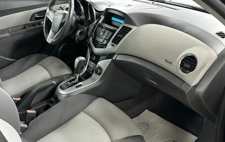Chevrolet Cruze II, 2010 год, 599 000 рублей, 15 фотография