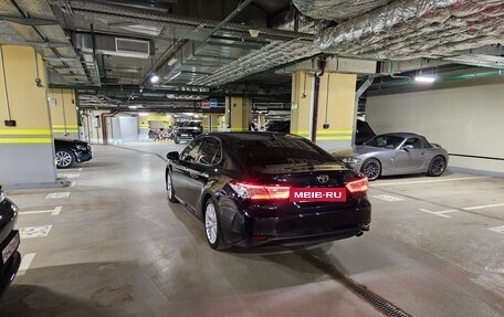 Toyota Camry, 2018 год, 2 450 000 рублей, 4 фотография