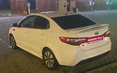 KIA Rio III рестайлинг, 2013 год, 900 000 рублей, 5 фотография
