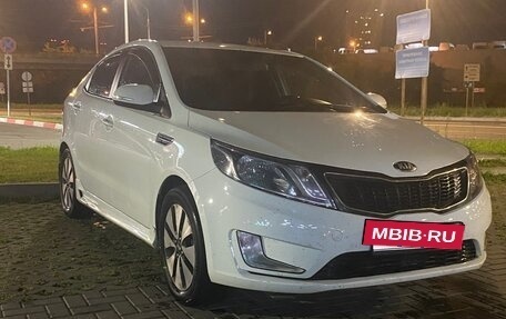 KIA Rio III рестайлинг, 2013 год, 900 000 рублей, 10 фотография