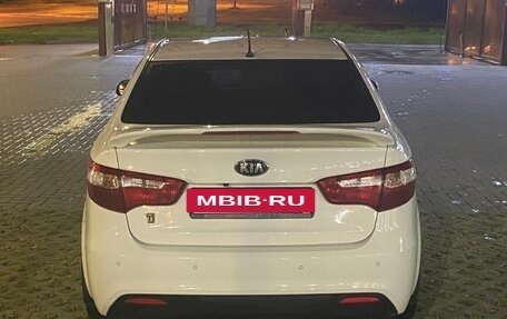 KIA Rio III рестайлинг, 2013 год, 900 000 рублей, 7 фотография