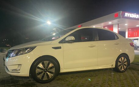 KIA Rio III рестайлинг, 2013 год, 900 000 рублей, 12 фотография