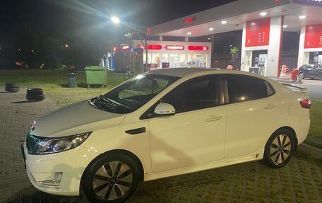 KIA Rio III рестайлинг, 2013 год, 900 000 рублей, 11 фотография
