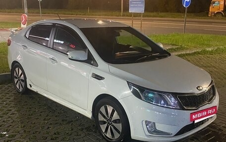 KIA Rio III рестайлинг, 2013 год, 900 000 рублей, 13 фотография