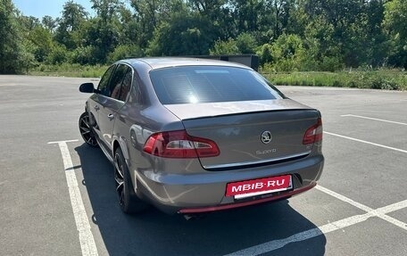 Skoda Superb III рестайлинг, 2012 год, 1 470 000 рублей, 5 фотография