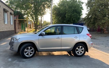 Toyota RAV4, 2012 год, 1 990 000 рублей, 2 фотография