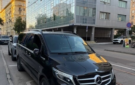 Mercedes-Benz V-Класс, 2015 год, 3 450 000 рублей, 2 фотография