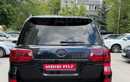 Toyota Land Cruiser 200, 2015 год, 4 000 000 рублей, 7 фотография