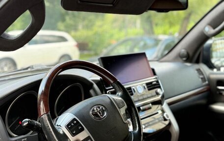 Toyota Land Cruiser 200, 2015 год, 4 000 000 рублей, 10 фотография