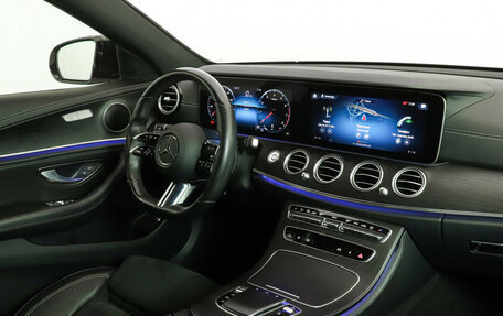 Mercedes-Benz E-Класс, 2021 год, 4 600 000 рублей, 22 фотография