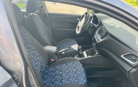 Hyundai Solaris II рестайлинг, 2017 год, 1 400 000 рублей, 10 фотография