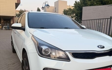 KIA Rio IV, 2017 год, 1 559 990 рублей, 3 фотография