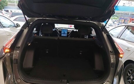 Geely Atlas, 2024 год, 1 450 325 рублей, 23 фотография
