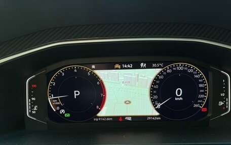 Volkswagen Tiguan II, 2022 год, 2 632 000 рублей, 16 фотография