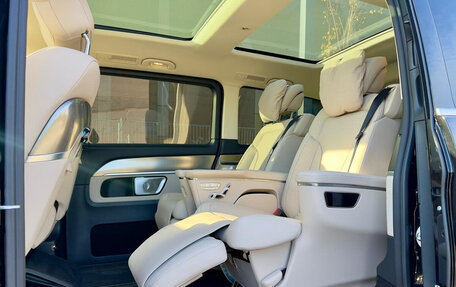 Mercedes-Benz V-Класс, 2024 год, 19 900 000 рублей, 2 фотография