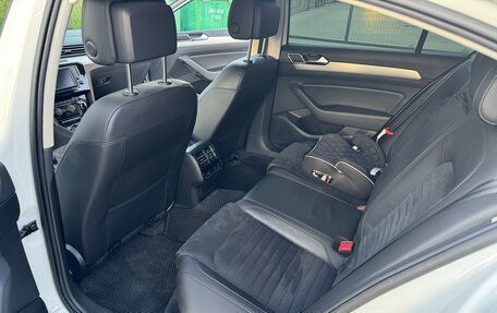 Volkswagen Passat B8 рестайлинг, 2017 год, 2 400 000 рублей, 8 фотография