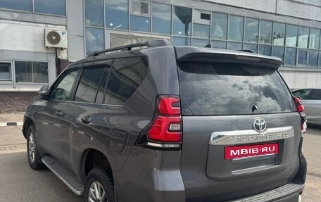 Toyota Land Cruiser Prado 150 рестайлинг 2, 2020 год, 4 800 000 рублей, 7 фотография