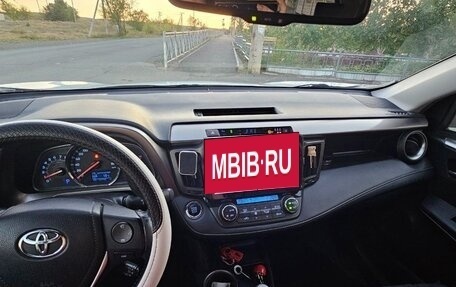 Toyota RAV4, 2014 год, 2 350 000 рублей, 3 фотография