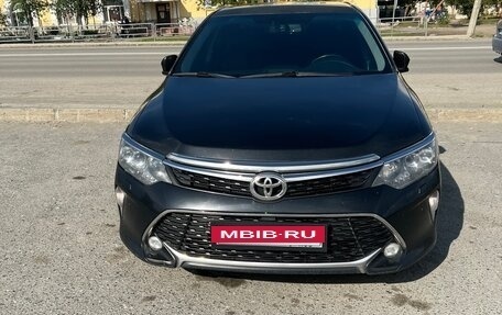 Toyota Camry, 2017 год, 2 320 000 рублей, 8 фотография